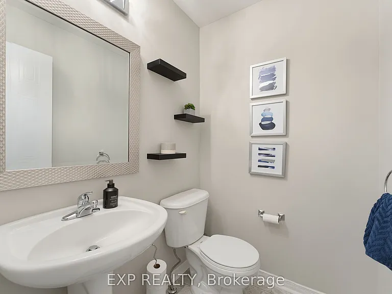 2215 Silverado Cres — Photo 6