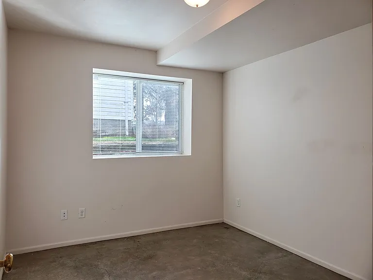 1825m1 — Photo 14