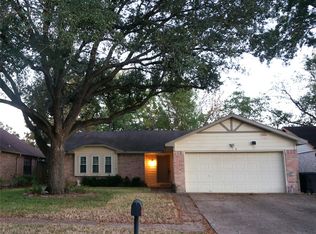 718 Silverpines Rd, Houston, TX 77062