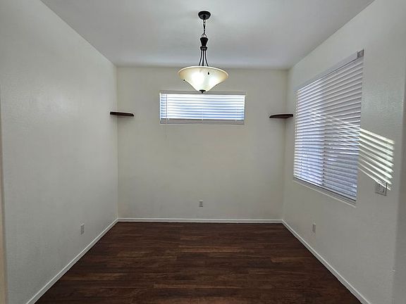 5th image of 7629 Eclat Ct