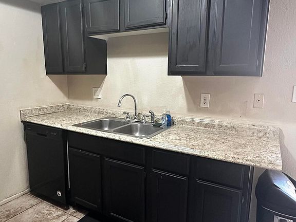 4th image of 3840 N 43RD Avenue #7