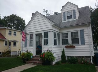 20 Libbey St, West Roxbury, MA 02132