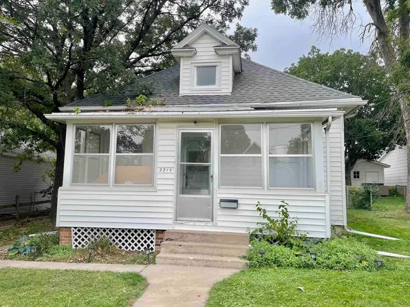 2215 S Royce St, Sioux City, IA 51106