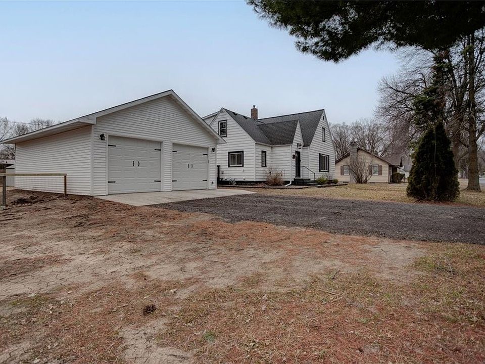 1st image of 108 15th Street SE