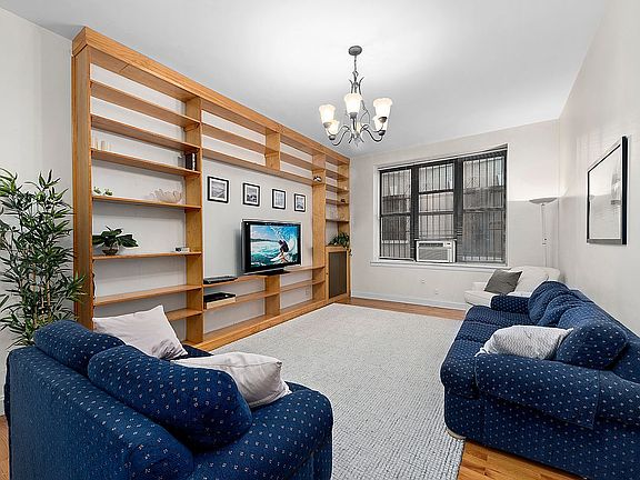 4th image of 1809-C Adam C Powell Blvd Unit 1A
