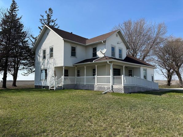 2017 270th St, Rockwell City, IA 50579