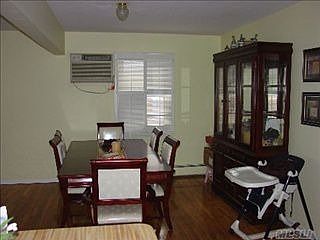 1st image of 11 Oak St