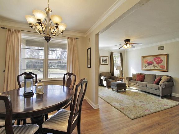3rd image of 4676 Lorece Ave