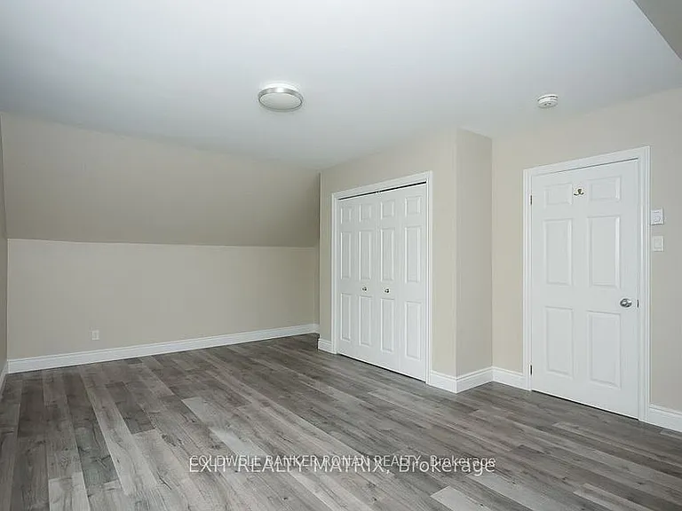 1429 Meadow Dr #2 — Photo 9
