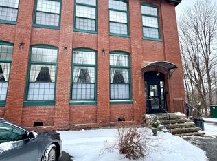 30 Lincoln St APT 120, Westbrook, ME 04092