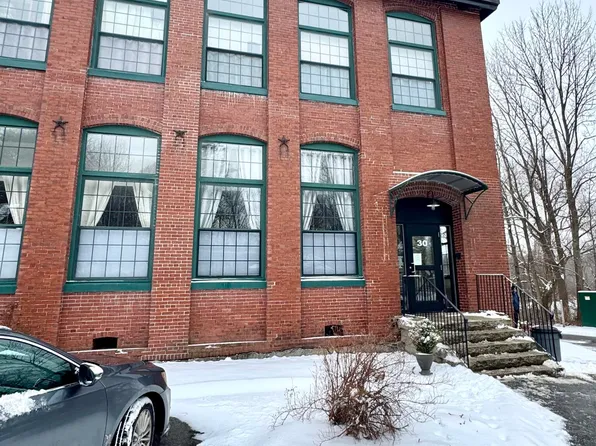 30 Lincoln Street #120, Westbrook, ME 04092