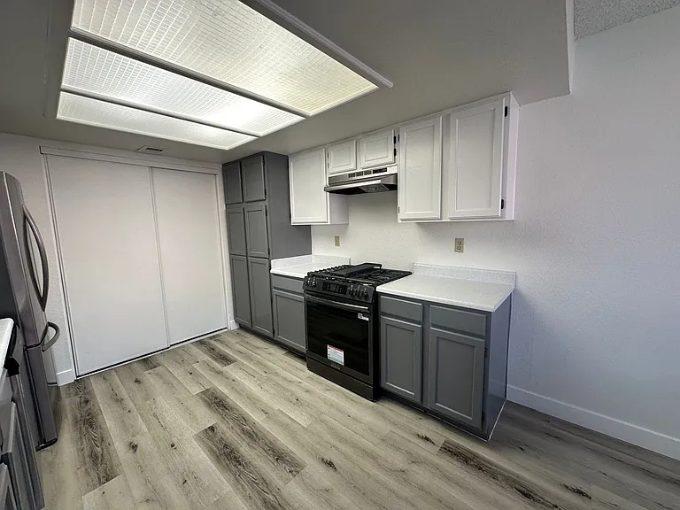 6713 W Charleston Blvd #3 — Photo 9