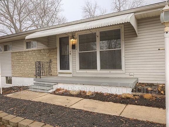 2nd image of 11232 E 49th St