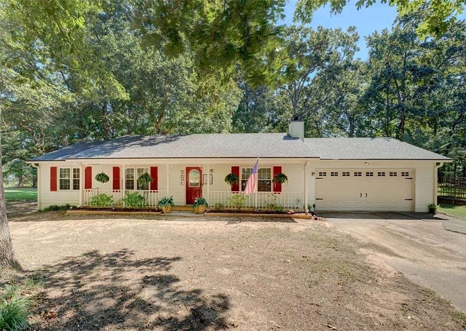 1st image of 207 Summerfield Ln