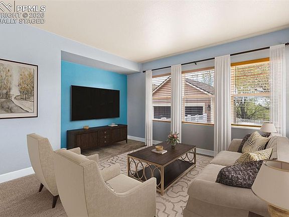 4th image of 2217 Saint Claire Dr