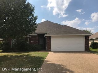 3616 Vienna Dr, College Station, TX 77845