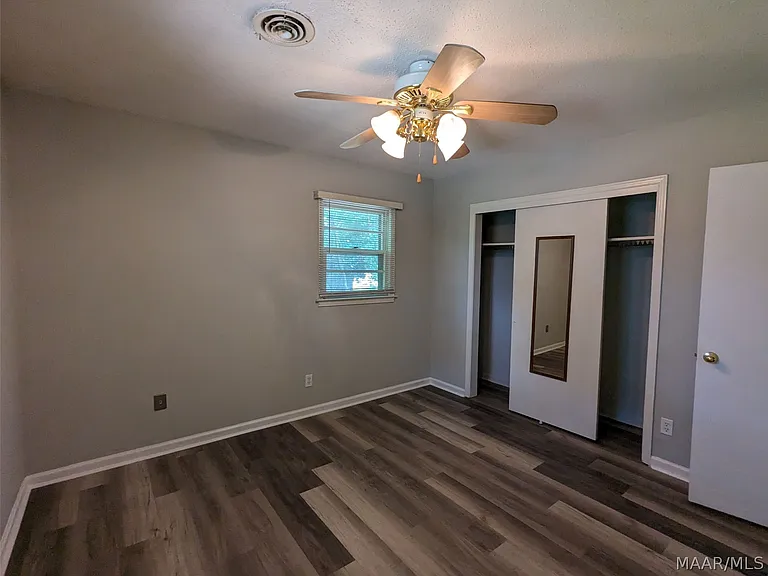 3318 Habersham Rd — Photo 12