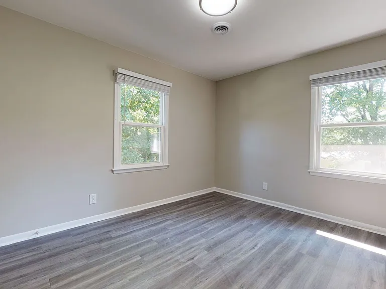 1806 Midwood Dr — Photo 11