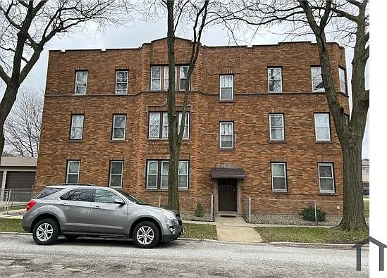 10906 S Avenue D #2N — Photo 1