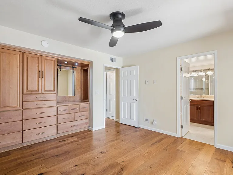929 Junipero Dr — Photo 14