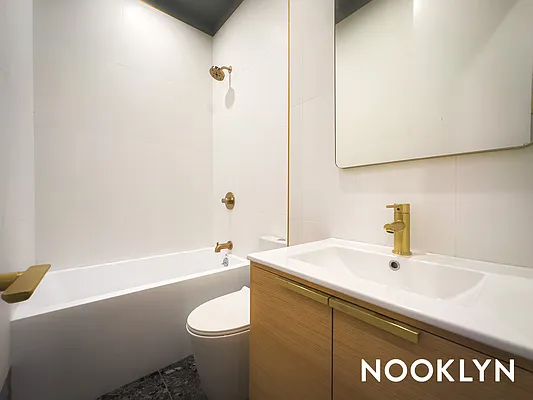 Rented by Jankos Group LLC | media 24