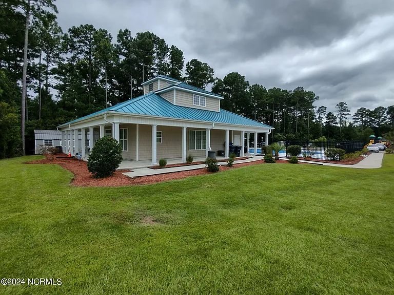 302 Savannah Dr — Photo 38