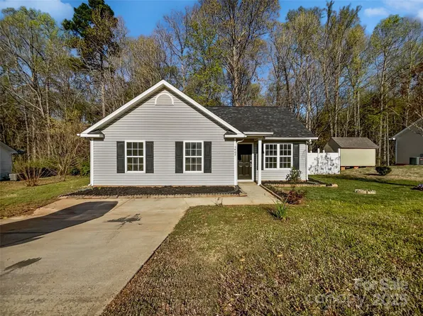 5407 Windy Valley Dr, Charlotte, NC 28208