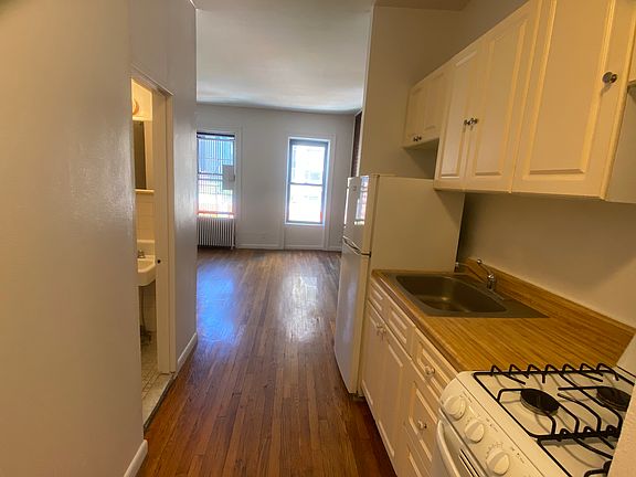 2nd image of 1109 1st Ave APT 5D