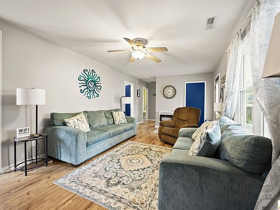 5th image of 2383 Pearman Rd