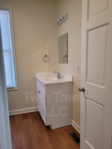 5948 Main St #2 Photo 1