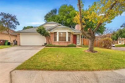 907 Clearwater Trl
