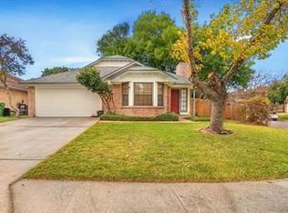 907 Clearwater Trl, Round Rock, TX 78664