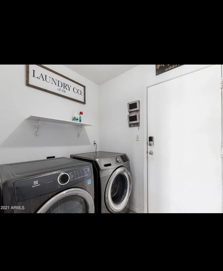 4 bed, 2054 sqft, $850 — Photo 3