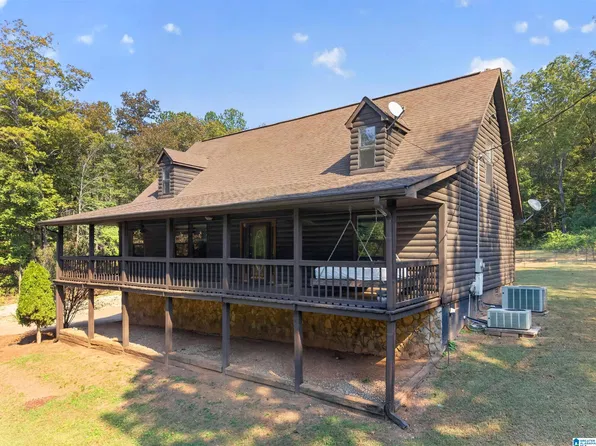 610 Southridge Ln, Talladega, AL 35160