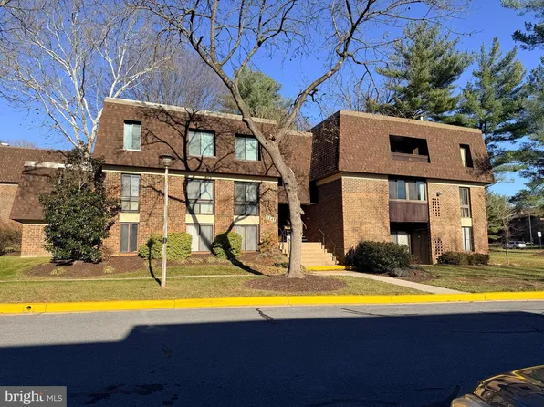 5247 W Running Brook Rd Unit 102, Columbia, MD 21044