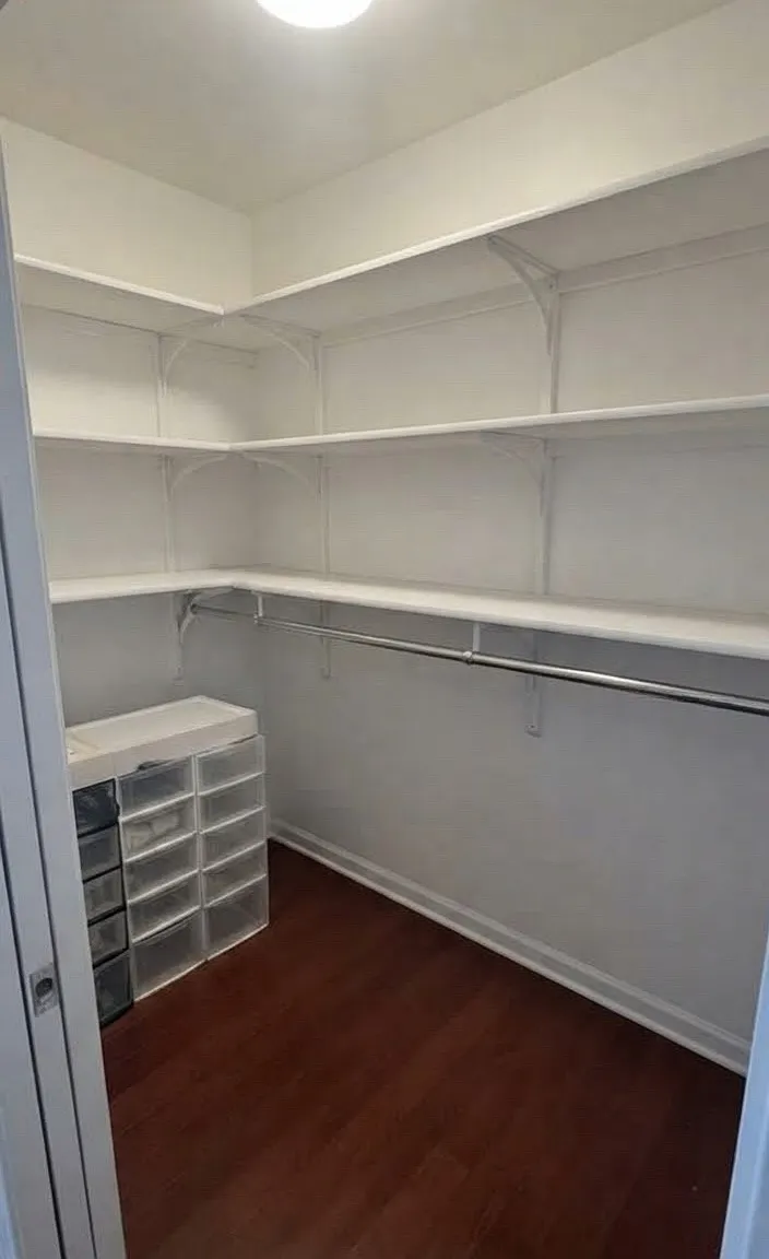 10614 Scott Ave — Photo 3