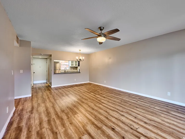 12021 W Greenway Dr — Photo 21