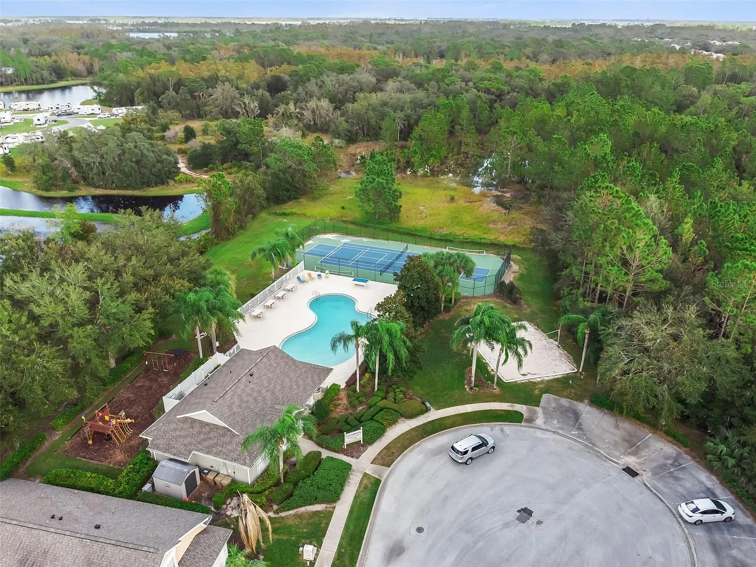 6 bed, 2885 sqft, $5,800 — Photo 1