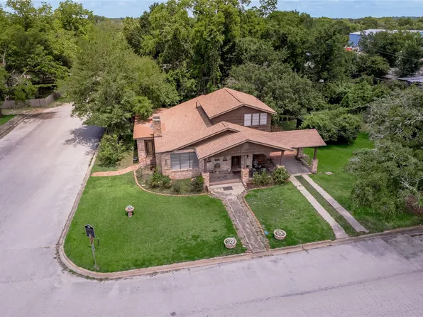 100 W Caroline St, Trinity, TX 75862