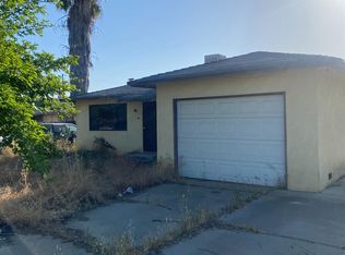 1517 N Lake St, Madera, CA 93638