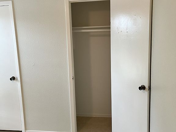 3rd image of 269 Willoughby Dr