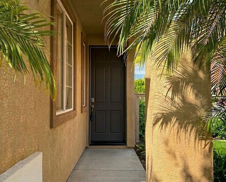 2nd image of 33142 Kennedy Ct