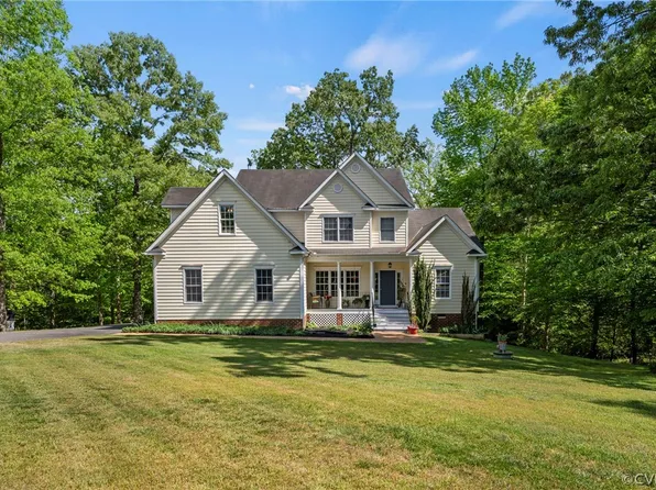 101 McCauley Pkwy, Aylett, VA 23009