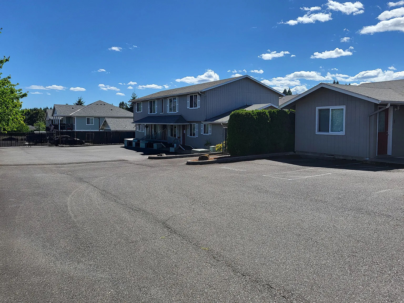 2 bed, $1,350 — Photo 2