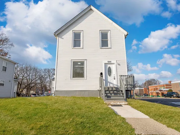 644 S McAlister Ave, Waukegan, IL 60085