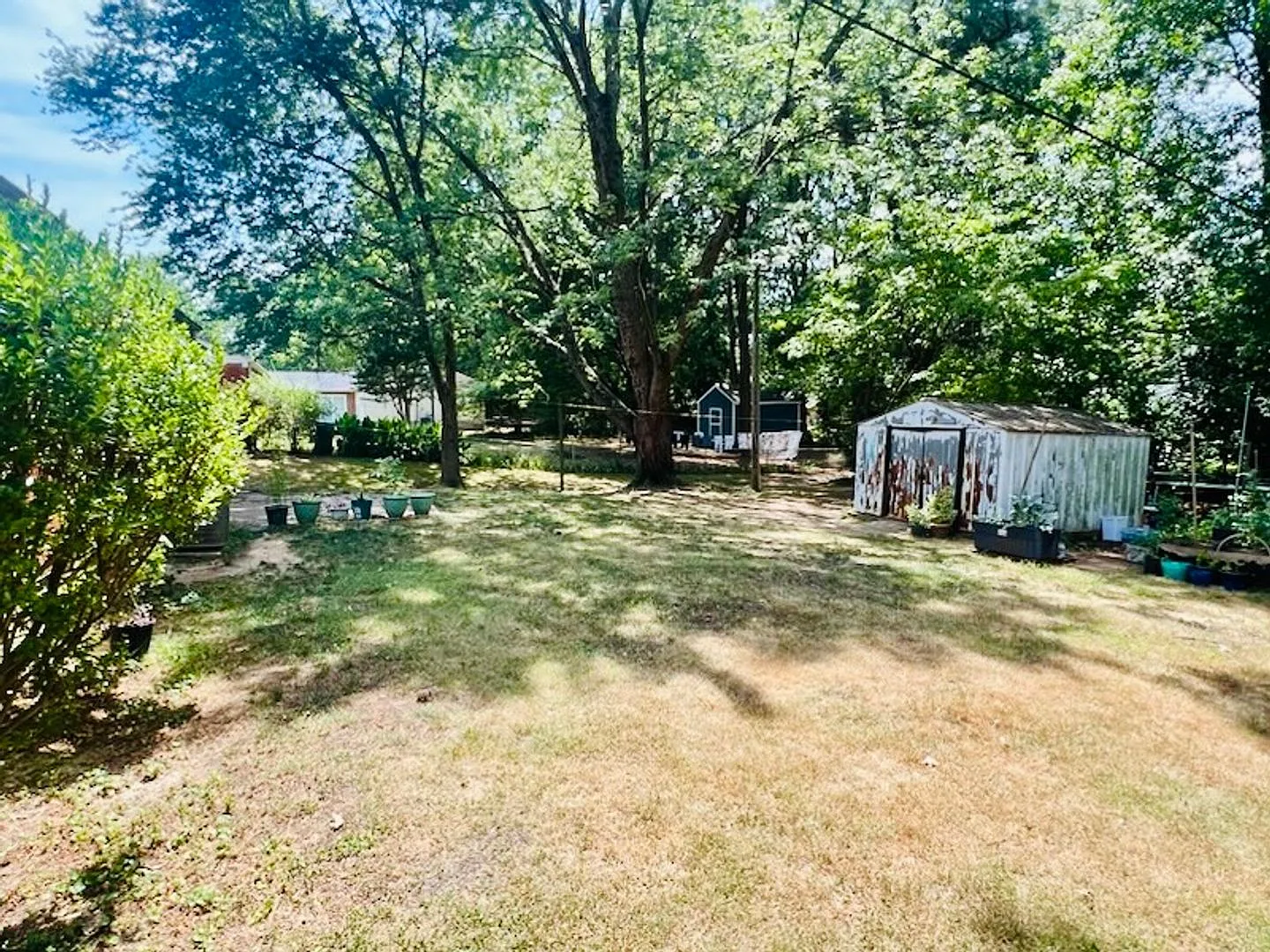 Beautifully Updated 3bdrm/1bth Ranch Style Home Located in the Glen Lea Area! — Photo 4