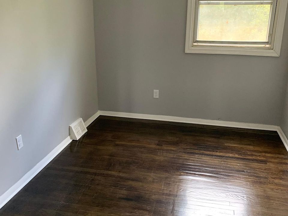 2nd image of 1349 Harshaw Rd