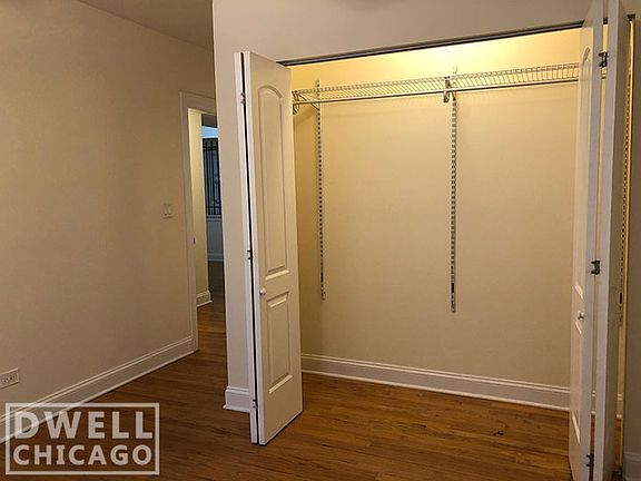 5th image of 2035 W Arthur Ave #64561