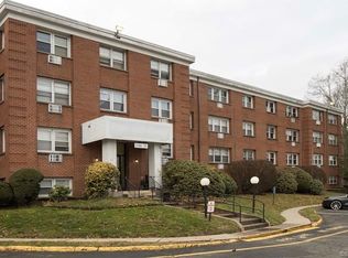 1730 State St APT 204, Hamden, CT 06517