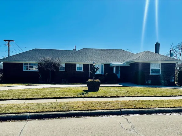 20880 Revere St, Saint Clair Shores, MI 48080